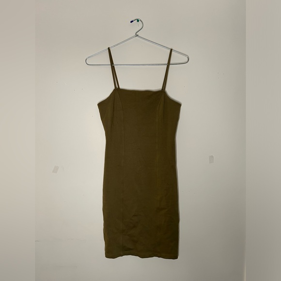 Fun body consort thin strap dress - Picture 2 of 3